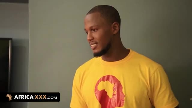 Dominating ebony woman handles everything