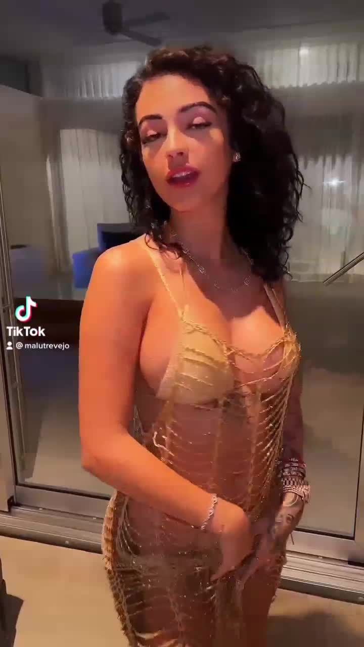 Malu Trevejo!!! Sexy in lineger