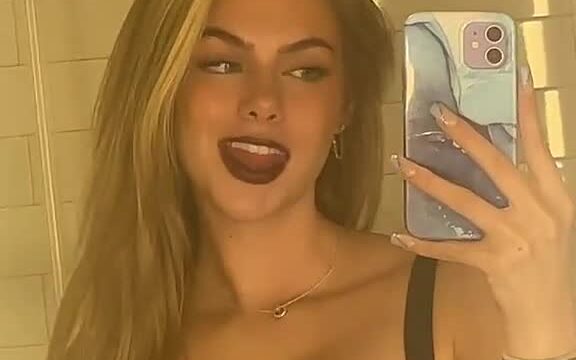Alanna Nikole!! Hot tiktok girl sexy in new video