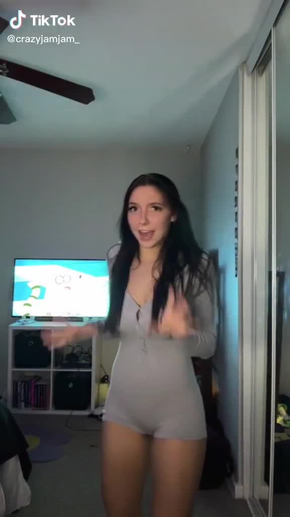 Crazy Jamjam!! Sexy with erotic body