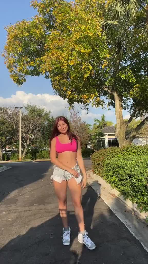 ManuelaQm new vid-update