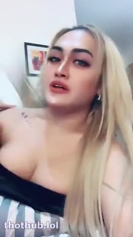 Marleny – Sexy in bedroom