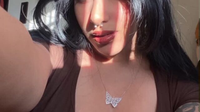 Amy Winos – Hot big tits babe…