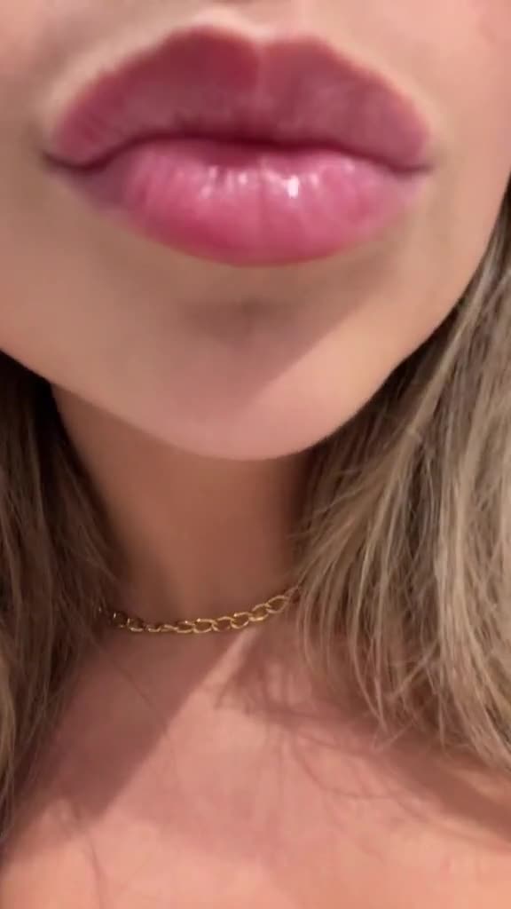 Lily Phillips slutty babe in bedroom…