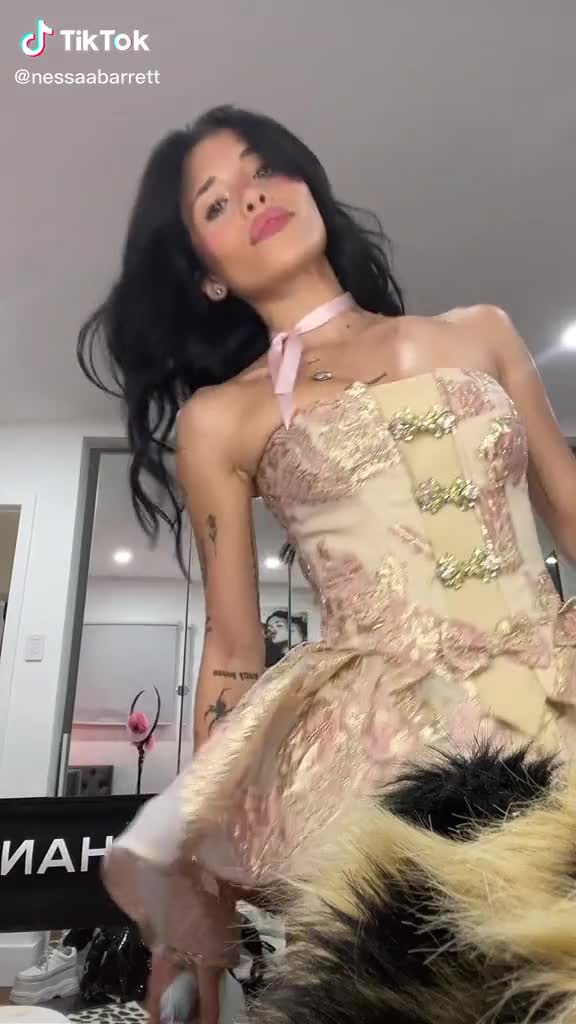 Nessa Barrett sexy babe…