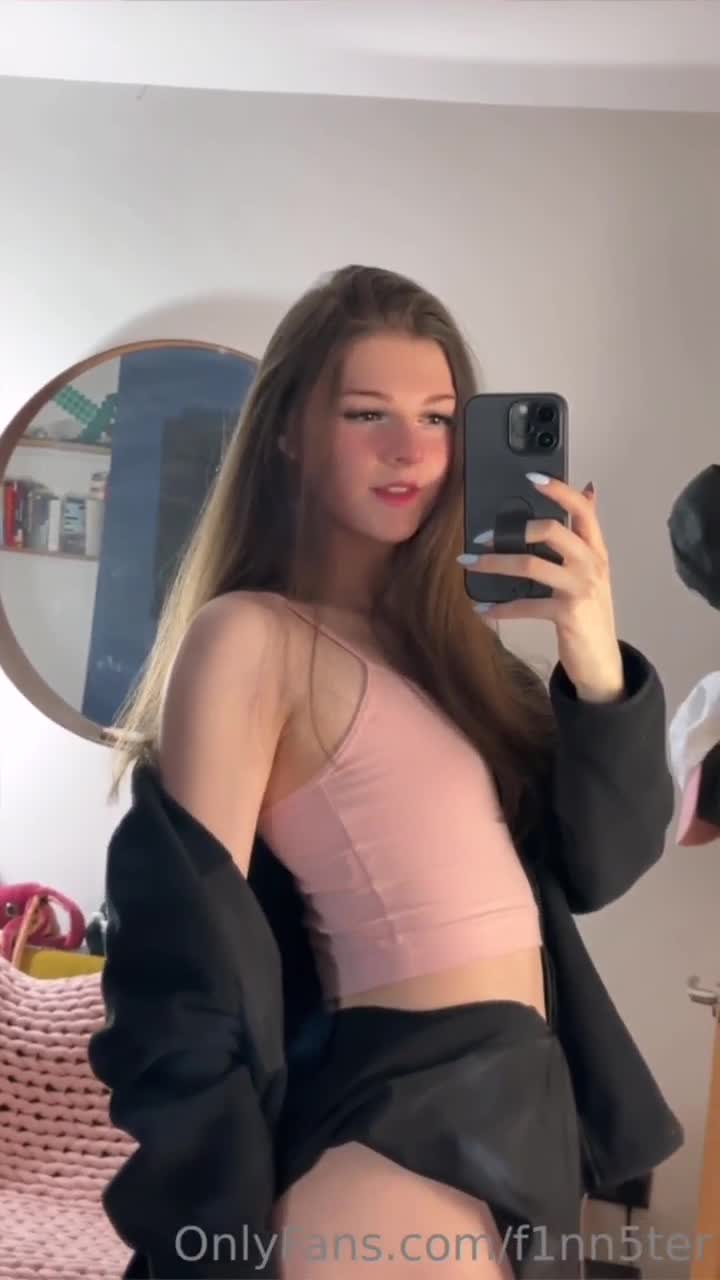 F1nn5ter – Sexy with erotic body