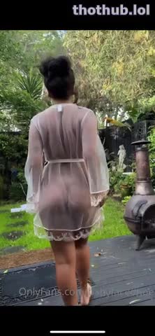 Kikikattan outdoor bathroom