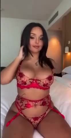 Kikikattan nude try on lingerie…
