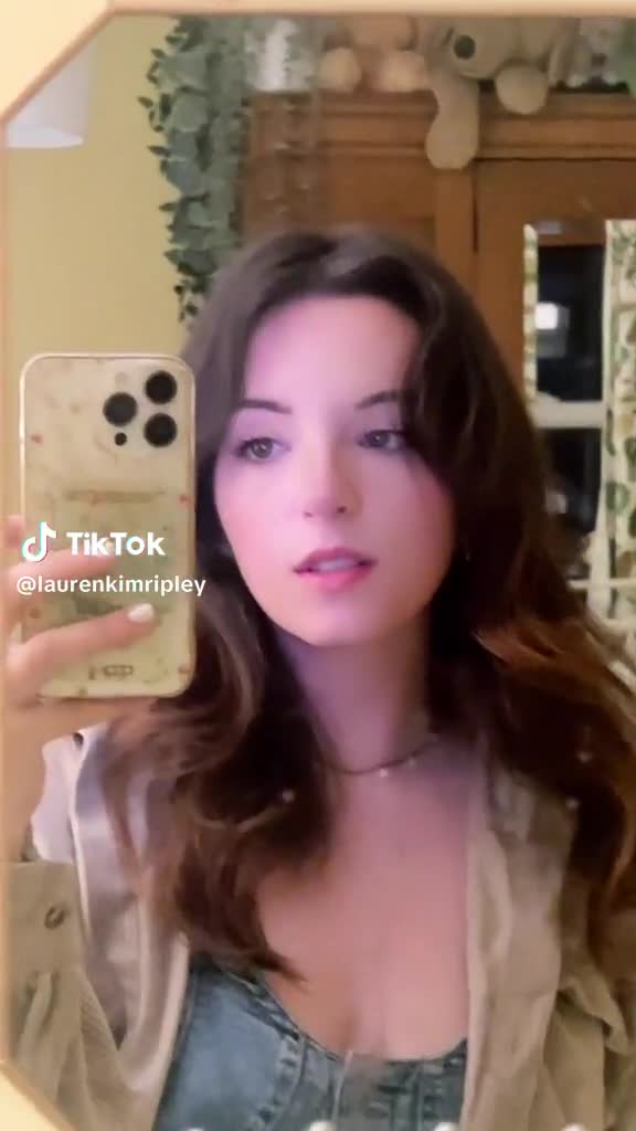 Lauren Kimripley sexy babe