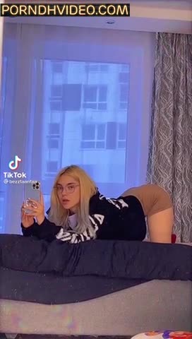Bez Talanta masturbate wtih fingger erotic – hot video