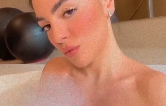 Candela Diaz show nude sexy bathtub video