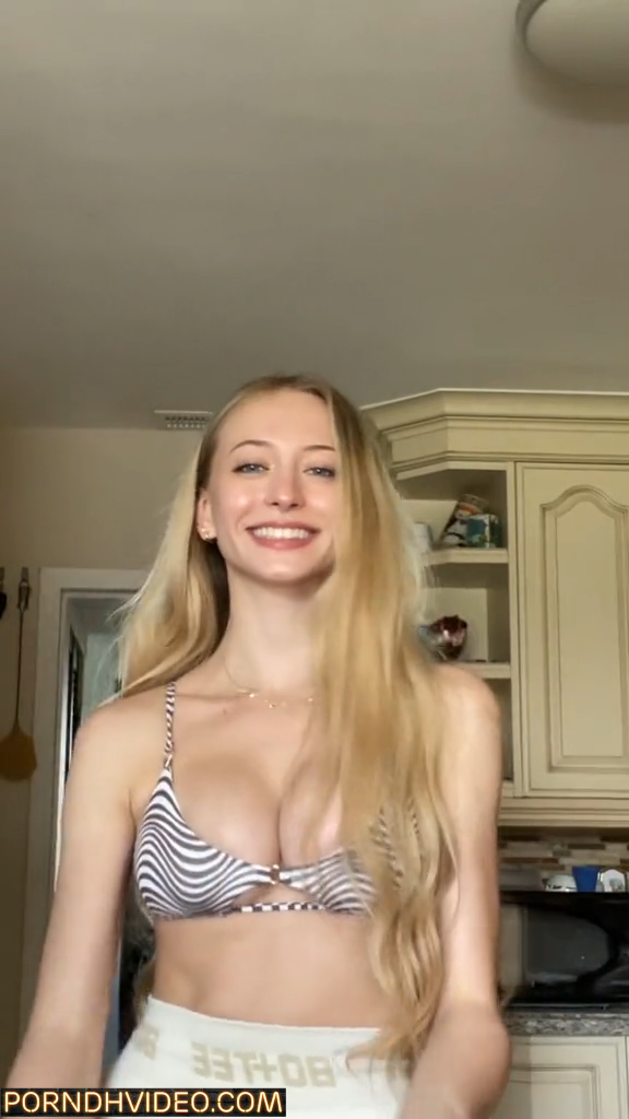 Sofia Diamond sexy dance video