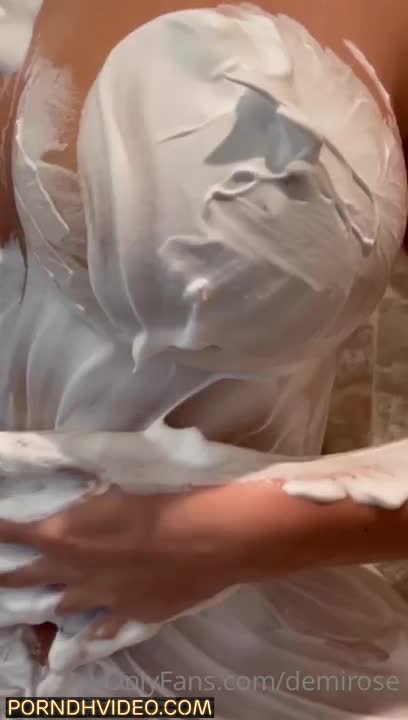 Demi Rose nude show big boobs and booty sexy