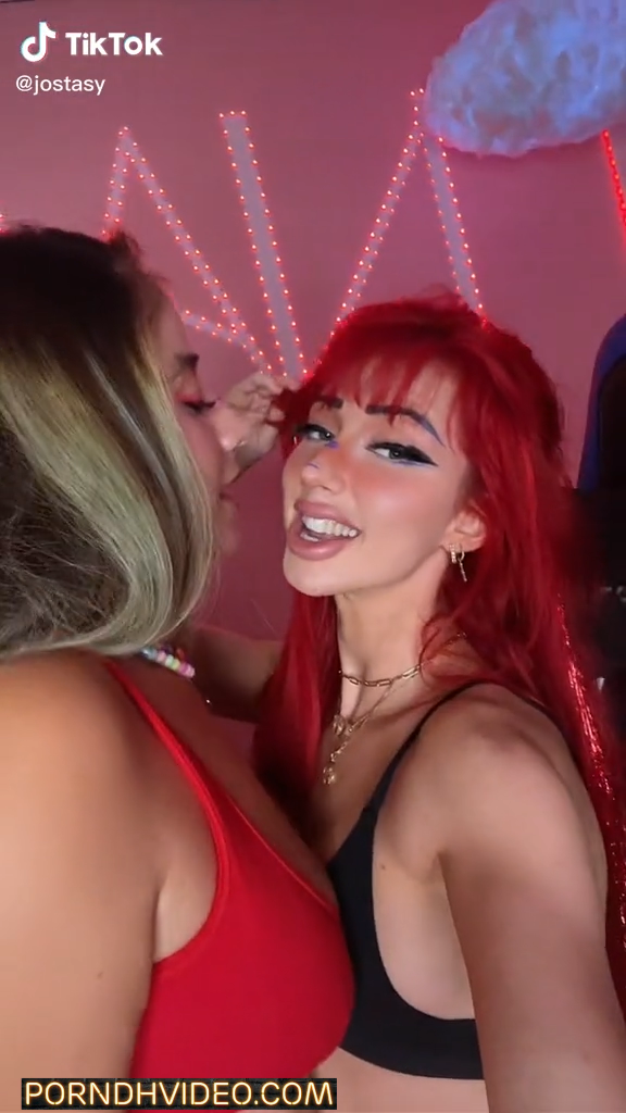 Jotasy double show lesbian video