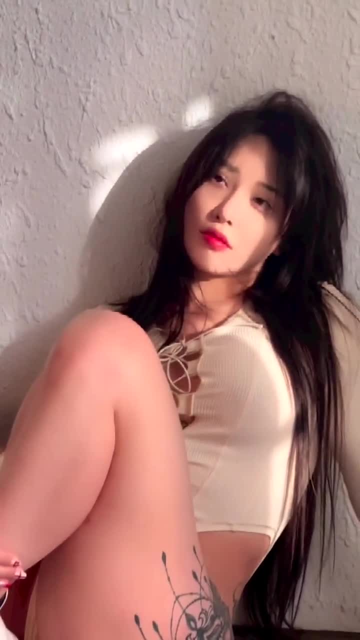 Songyuxin Hitomi – New nude video leak