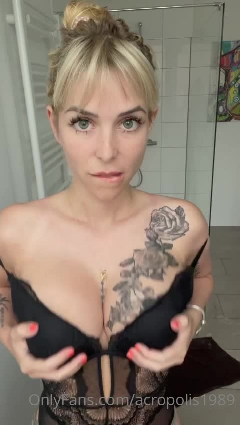 Acropolis1989 teasing big boobs!!! New Video Sextape Onlyfans Leak