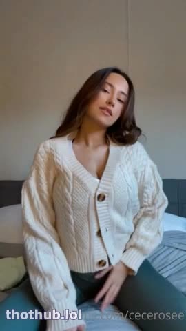 Cece Rose – Nude show on bed!!!