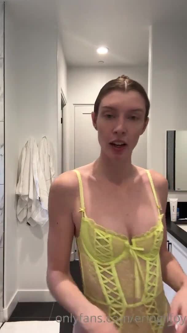 Erin Gilfoy nude show booty and tits sexy – new video