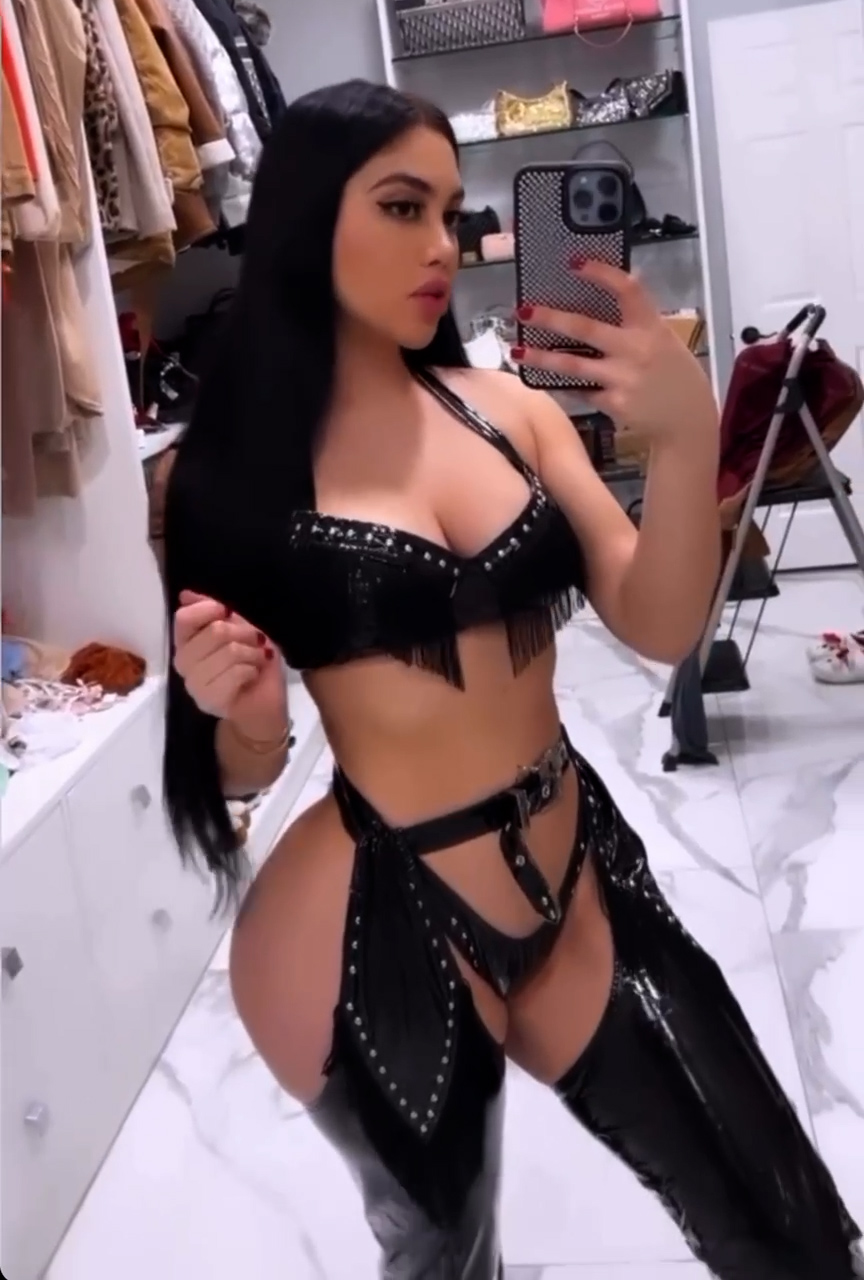 Jailyne Ojeda in black lingerie!!! So hot