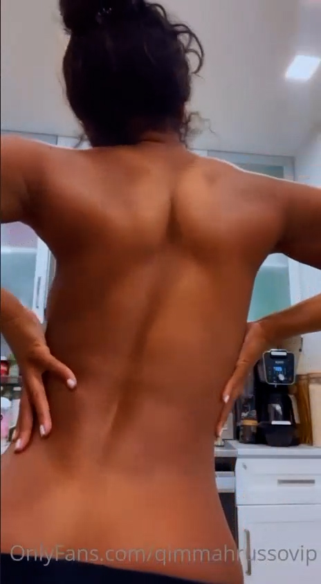 Qimmah Russo – Nude show with erotic body
