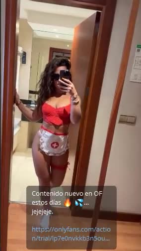 Andrea Rojo – Slutty nurse show erotic body