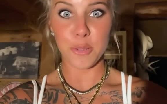 Katie Noel – Nude show in bedroom!!! Viral video leaked