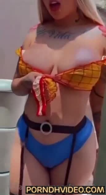 Monafashion – Nude show on bed!!! So hot