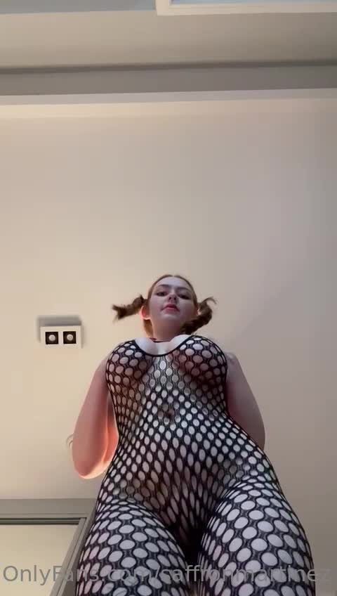 Saffron Martinez new naked yoga video Onlyfans leaked!!! So hot