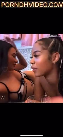 Himynamestee with Yasmine Lopez!!! Lesbian kissing so hot… New Onlyfans video leaked