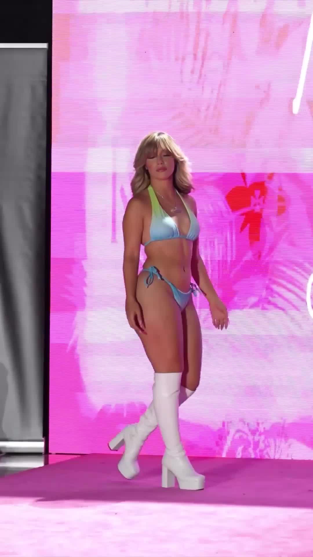 Justpeacchyyy/Amariah Morales sexy show erotic body!!! So hot