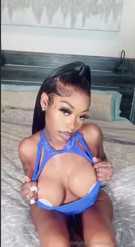 Asiandoll Onlyfans leak – Nude big boobs on bed so hot!!!
