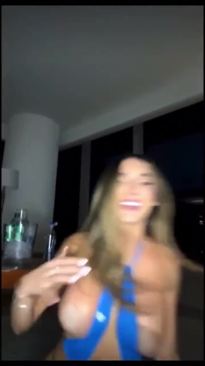 Lyna Perez Onlyfans leaked – Nude big boobs in bedroom so hot!!!